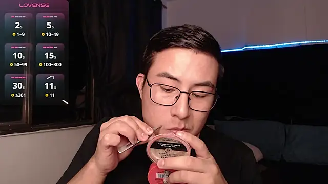 andrewmhilton  online show from 02/09/26, 06:00