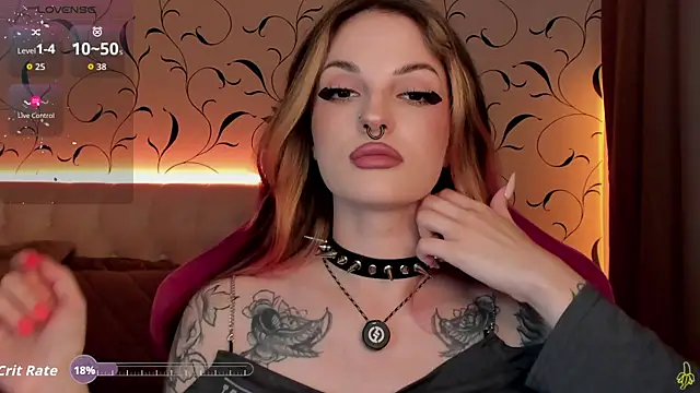 Snapshot of BratzieDarsie chatting on 10/01/25, 09:47 BratzieDarsie online show from 10/01/25, 09:47
