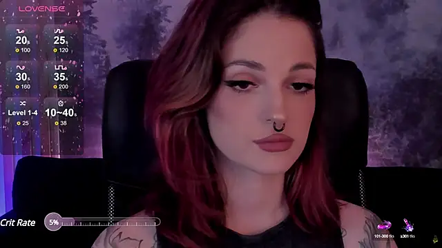 Snapshot of BratzieDarsie chatting on 03/11/25, 12:06 BratzieDarsie online show from 03/11/25, 12:06