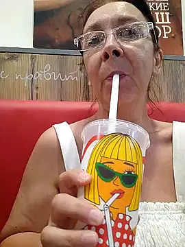 Snapshot of Celine_Faer1 chatting on 06/07/26, 12:21 Celine Faer1 online show from 06/07/26, 12:21