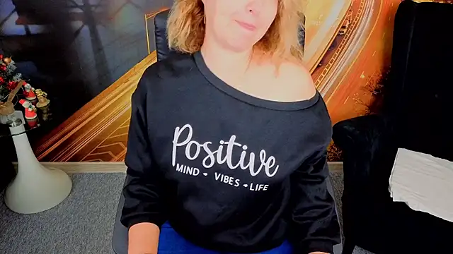 EmmaxPark online show from 12/15/25, 07:03