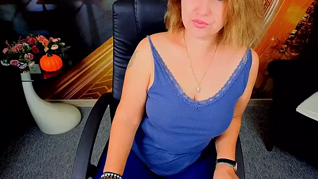 EmmaxPark online show from 11/07/25, 06:29