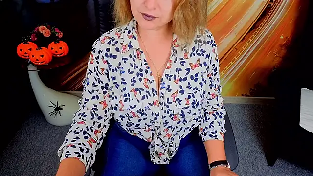 EmmaxPark online show from 10/29/25, 06:23