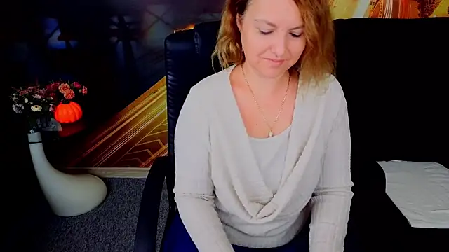 EmmaxPark online show from 11/21/25, 06:45