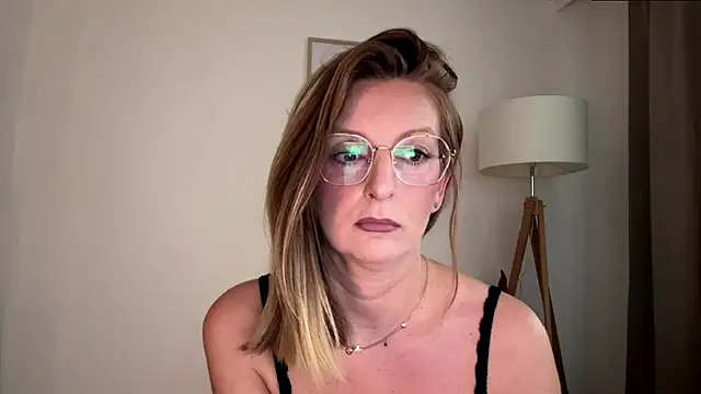 HornyJudith online show from 12/17/25, 07:13