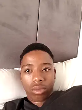 BLACK BOTTOM03 online show from 12/01/25, 04:46