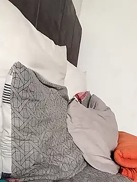 BLACK BOTTOM03 online show from 04/13/26, 09:24