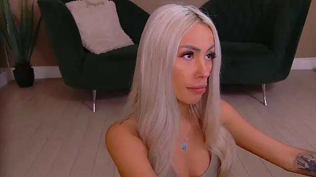 Bailey Rush online show from 04/15/26, 06:45