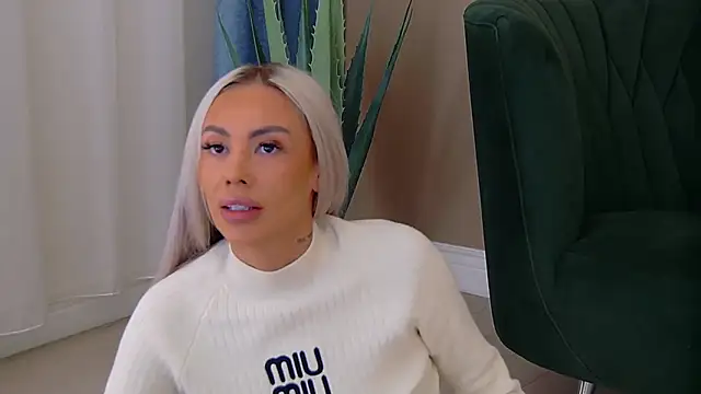 Bailey Rush online show from 12/15/25, 06:03