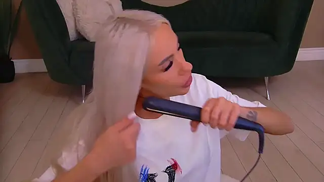 Bailey Rush online show from 03/27/26, 06:42