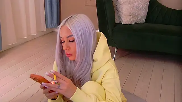 Snapshot of Bailey_Rush chatting on 02/17/26, 05:43 Bailey Rush online show from 02/17/26, 05:43