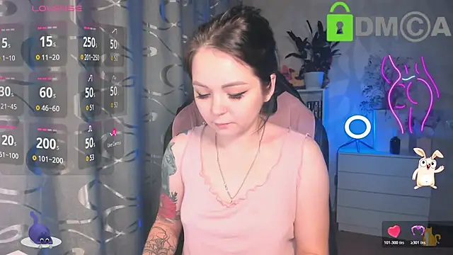 AnnyHoney  online show from 10/24/25, 12:20