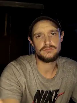 Snapshot of Midwestalpha chatting on 09/27/25, 12:55 Midwestalpha online show from 09/27/25, 12:55