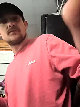 Snapshot of Midwestalpha chatting on 02/02/25, 12:09 Midwestalpha online show from 02/02/25, 12:09