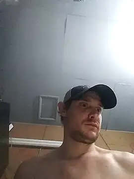 Snapshot of Midwestalpha chatting on 01/01/25, 05:22 Midwestalpha online show from 01/01/25, 05:22