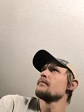 Snapshot of Midwestalpha chatting on 03/12/25, 07:14 Midwestalpha online show from 03/12/25, 07:14