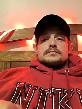 Snapshot of Midwestalpha chatting on 02/14/25, 03:22 Midwestalpha online show from 02/14/25, 03:22