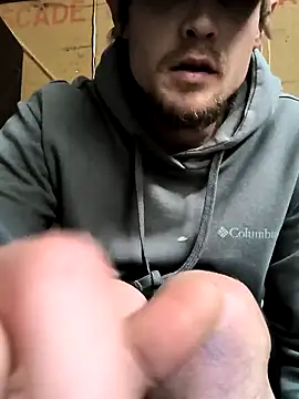 Snapshot of Midwestalpha chatting on 03/03/25, 11:11 Midwestalpha online show from 03/03/25, 11:11