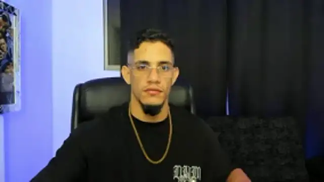 jhonnysnow17 online show from 04/22/26, 04:19