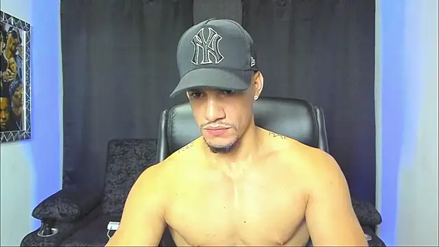 jhonnysnow17 online show from 12/19/25, 04:27