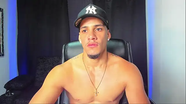 jhonnysnow17 online show from 10/25/25, 04:07