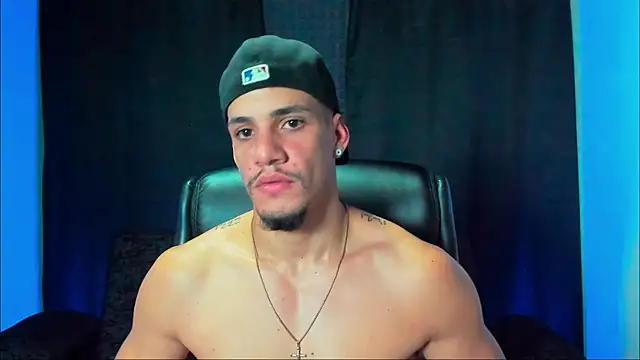 jhonnysnow17 online show from 11/18/25, 03:43