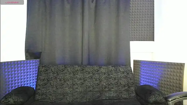 jhonnysnow17 online show from 06/05/26, 05:34
