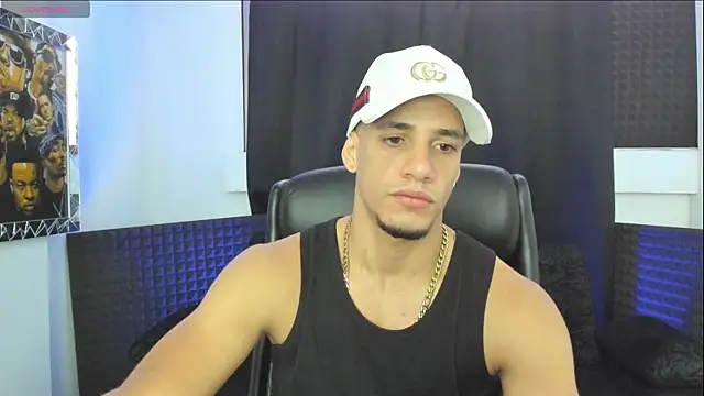 Snapshot of jhonnysnow17 chatting on 06/20/26, 11:10 jhonnysnow17 online show from 06/20/26, 11:10