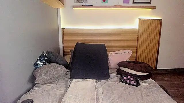 megan dreamsss online show from 12/03/25, 01:28