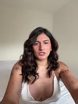 ari artis online show from 05/14/26, 10:29