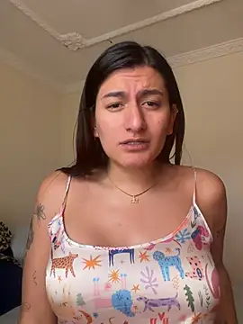 Snapshot of ari_artis chatting on 06/19/26, 06:25 ari artis online show from 06/19/26, 06:25
