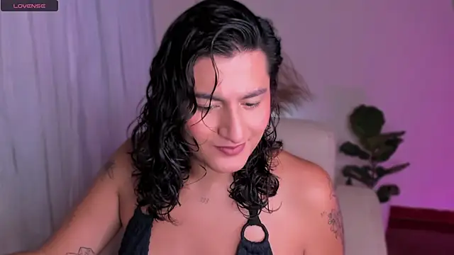 Snapshot of ari_artis chatting on 02/22/25, 06:06 ari artis online show from 02/22/25, 06:06