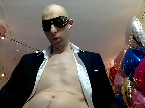 HandsomeAlfie online show from 04/25/26, 09:34