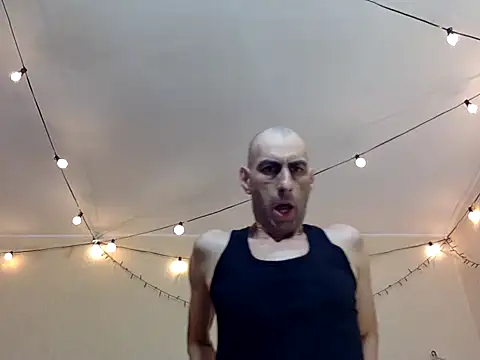Snapshot of HandsomeAlfie chatting on 09/18/25, 02:14 HandsomeAlfie online show from 09/18/25, 02:14