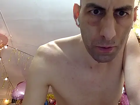 HandsomeAlfie online show from 02/15/26, 01:17