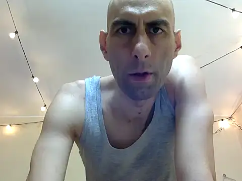 Snapshot of HandsomeAlfie chatting on 10/08/25, 02:35 HandsomeAlfie online show from 10/08/25, 02:35