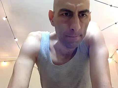 Snapshot of HandsomeAlfie chatting on 09/27/25, 08:20 HandsomeAlfie online show from 09/27/25, 08:20