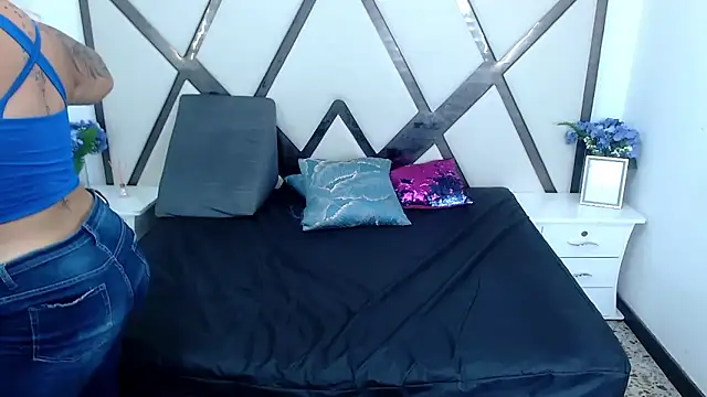 ChloexBigAss online show from 12/13/24, 09:30