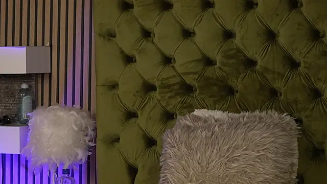 TiffanyMaze online show from 09/20/25, 06:07