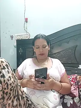 Snapshot of Poojabhabi101 chatting on 09/25/25, 05:57 Poojabhabi101 online show from 09/25/25, 05:57