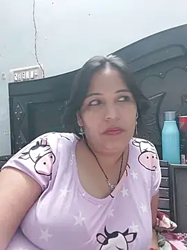 Poojabhabi101 online show from 05/15/26, 06:17