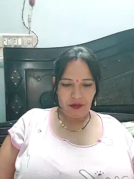 Snapshot of Poojabhabi101 chatting on 09/23/25, 05:25 Poojabhabi101 online show from 09/23/25, 05:25