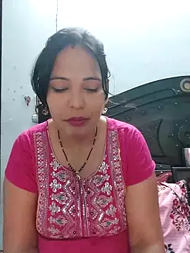 Snapshot of Poojabhabi101 chatting on 10/13/25, 07:21 Poojabhabi101 online show from 10/13/25, 07:21
