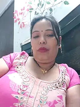 Poojabhabi101 online show from 11/08/25, 05:16