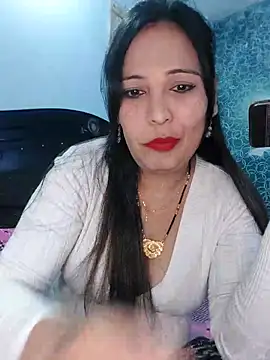 Snapshot of Poojabhabi101 chatting on 02/11/25, 05:16 Poojabhabi101 online show from 02/11/25, 05:16