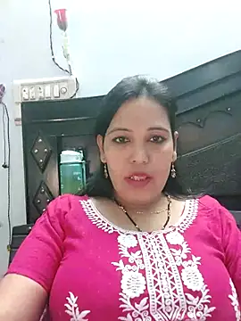 Snapshot of Poojabhabi101 chatting on 03/06/25, 06:30 Poojabhabi101 online show from 03/06/25, 06:30