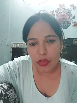 Poojabhabi101 online show from 06/05/26, 07:25