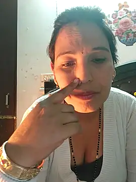 Poojabhabi101 online show from 01/15/26, 07:45