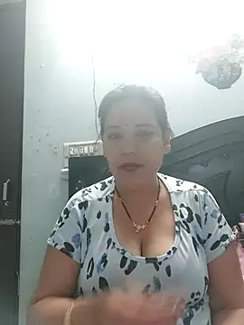 Poojabhabi101 online show from 02/17/26, 05:16