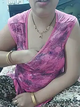 Snapshot of Poojabhabi101 chatting on 07/07/26, 05:16 Poojabhabi101 online show from 07/07/26, 05:16
